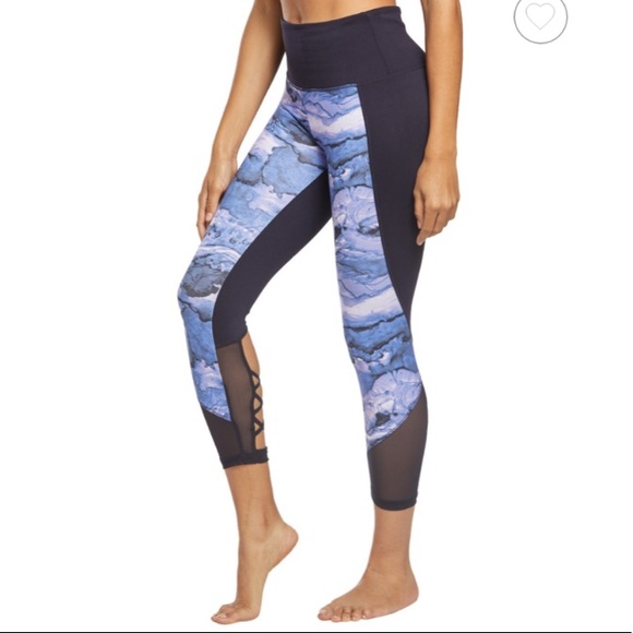 Balance Collection Activewear Capri - Picture 1 of 6